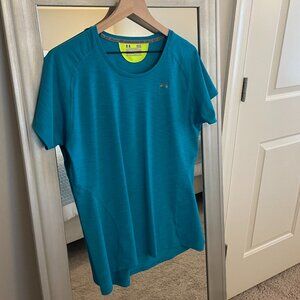 Under Armour Women's Teal Semi-Fitted Heat Gear Short Sleeve Top Size Large